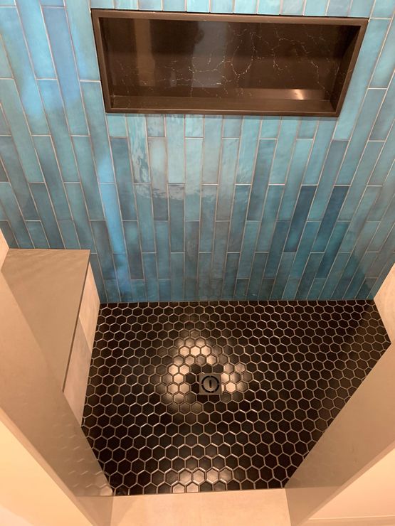 tiled tub surround grey