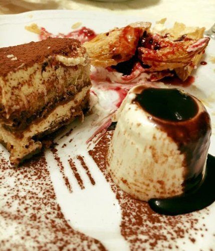 misto di dolci al cucchiaio