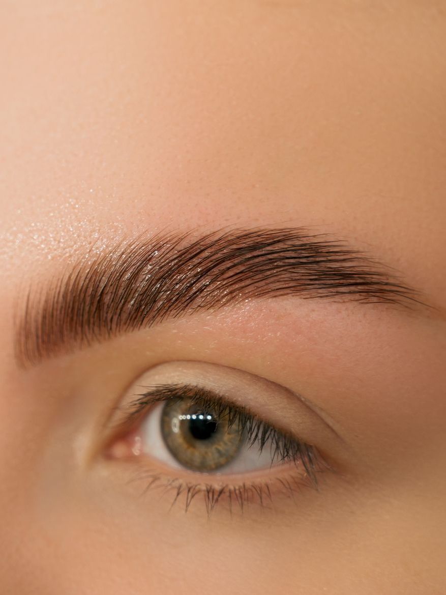 woman with laminated brows