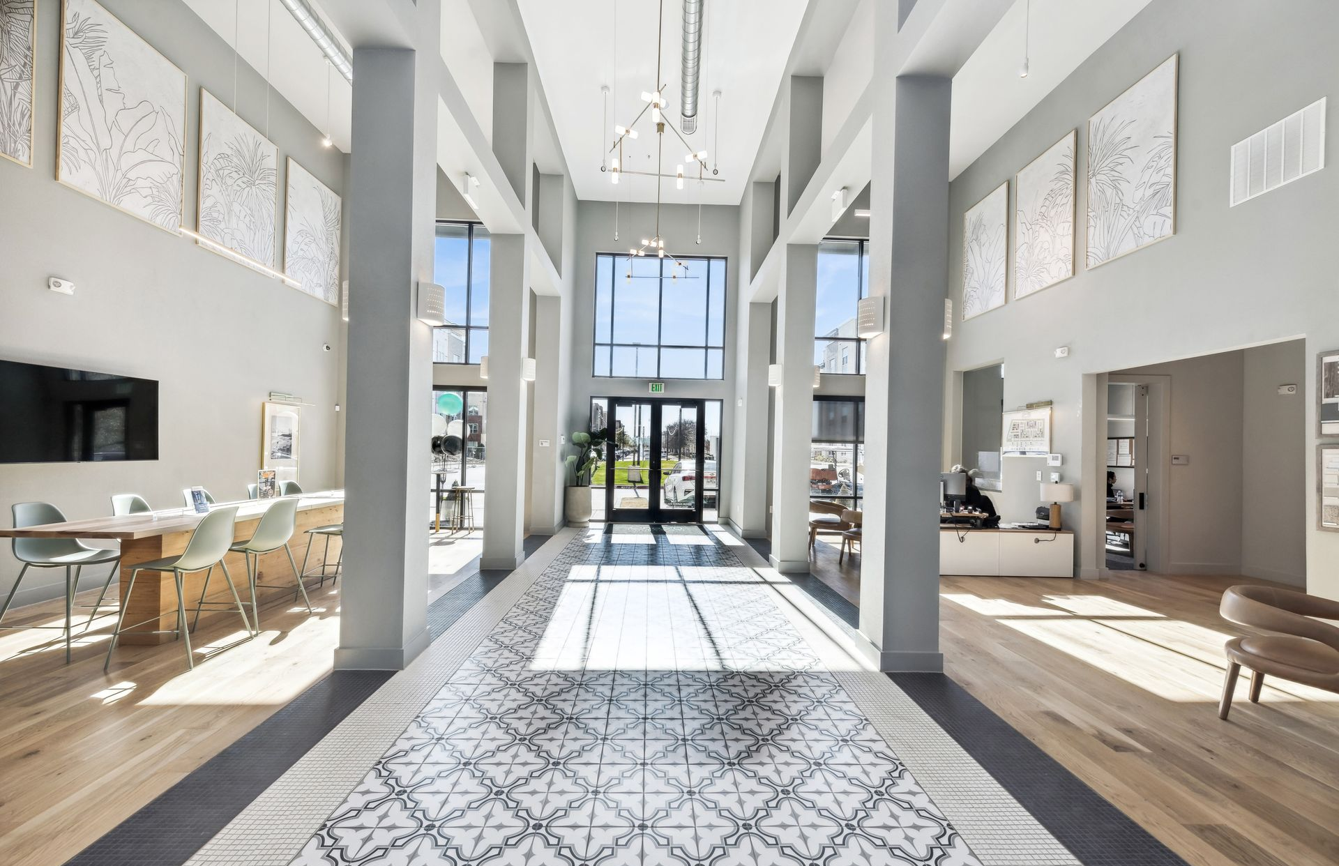 Bright and welcoming lobby at One90 Gateway in Plano, TX.
