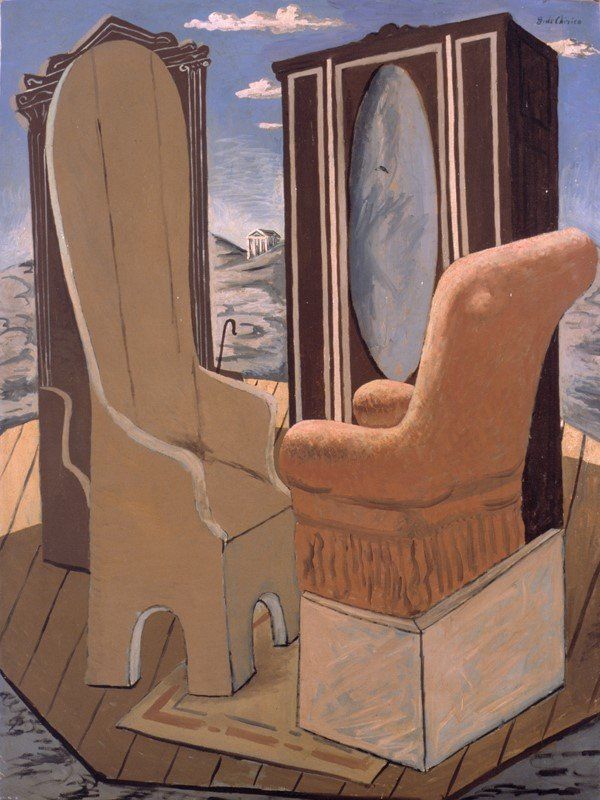 interni azienda con mobili in esposizione