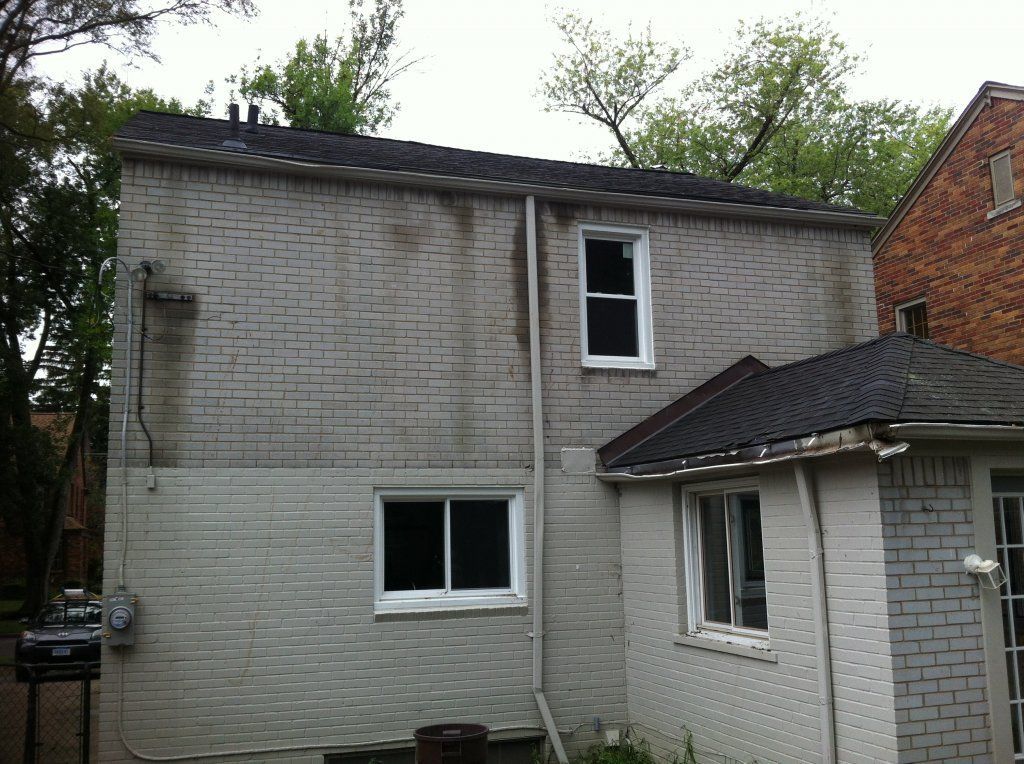 Before Repairing Gutter — Southfield, MI — Henderson’s Gutter Cleaning Service