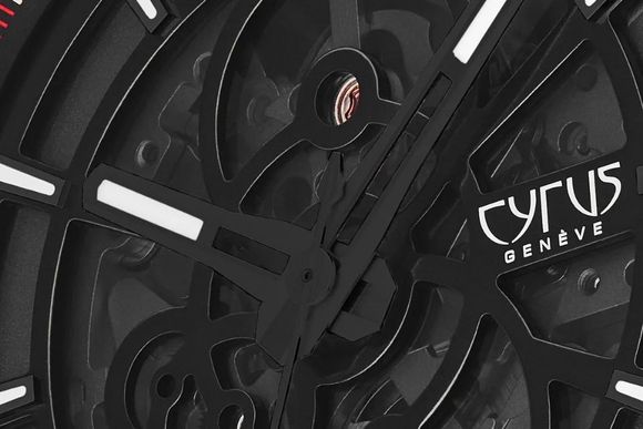 dettaglio di orologio da polso Cyrus Watches nero