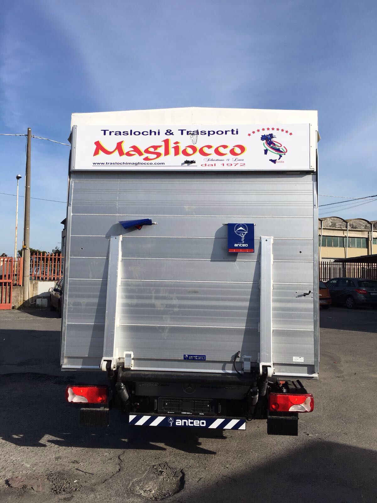 furgone a noleggio con pedana