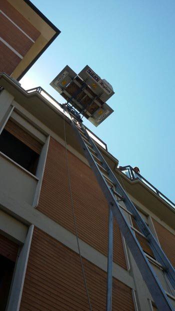 trasloco con montacarichi