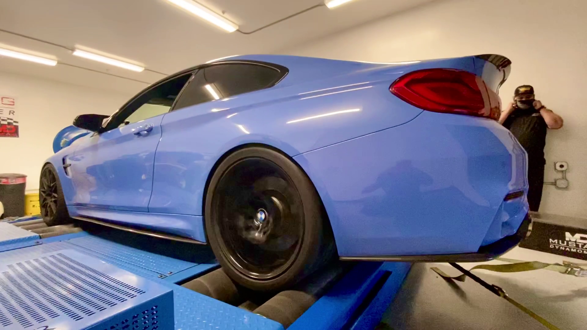 Blue BMW on Dynamometer | Griffin Motorwerke