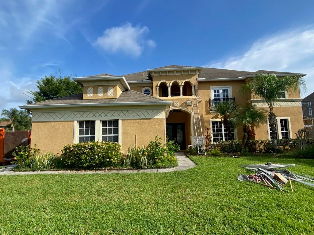 Stucco Repair Before | Wesley Chapel, FL | Stucco Pros of Tampa Bay