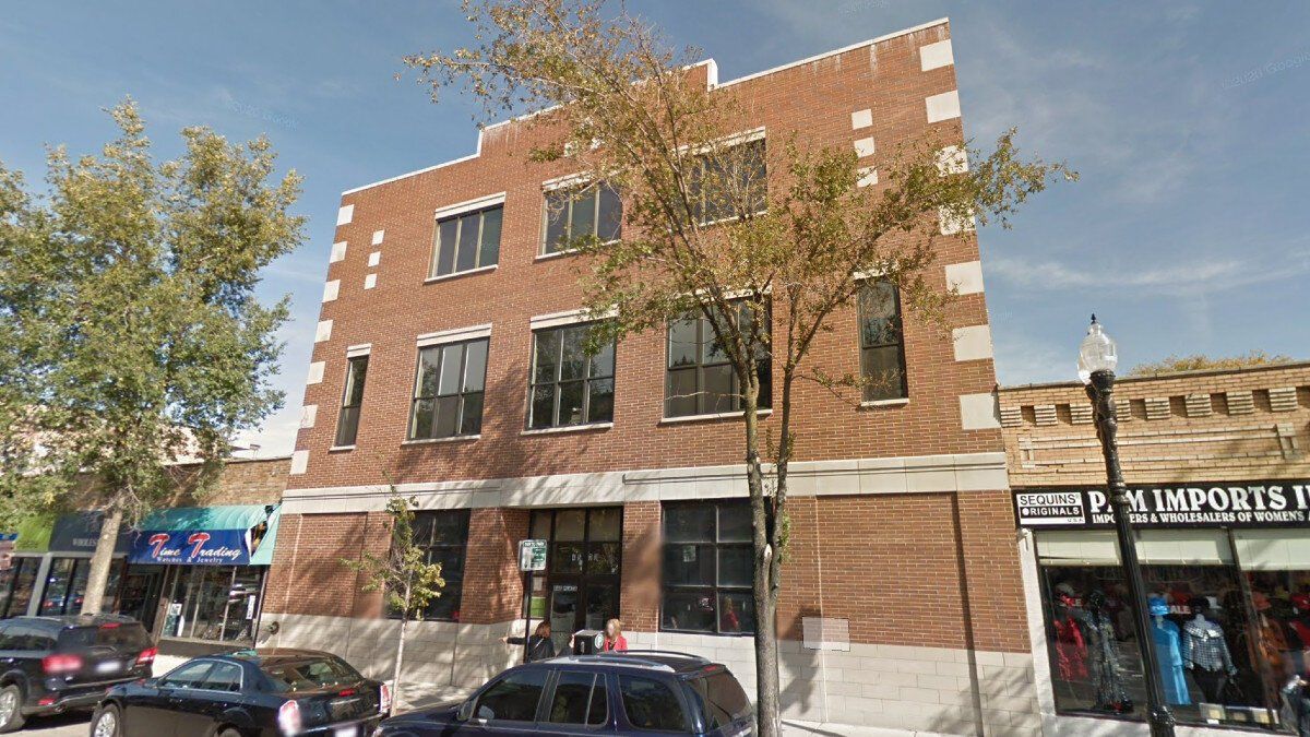 4533 CLARK FRONT.jpg