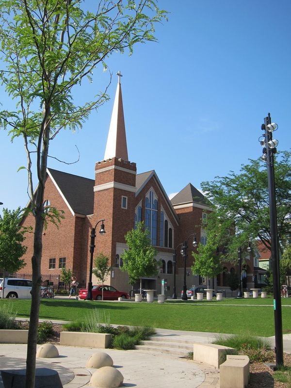 Wisconsin Lutheran Chapel & Student Center