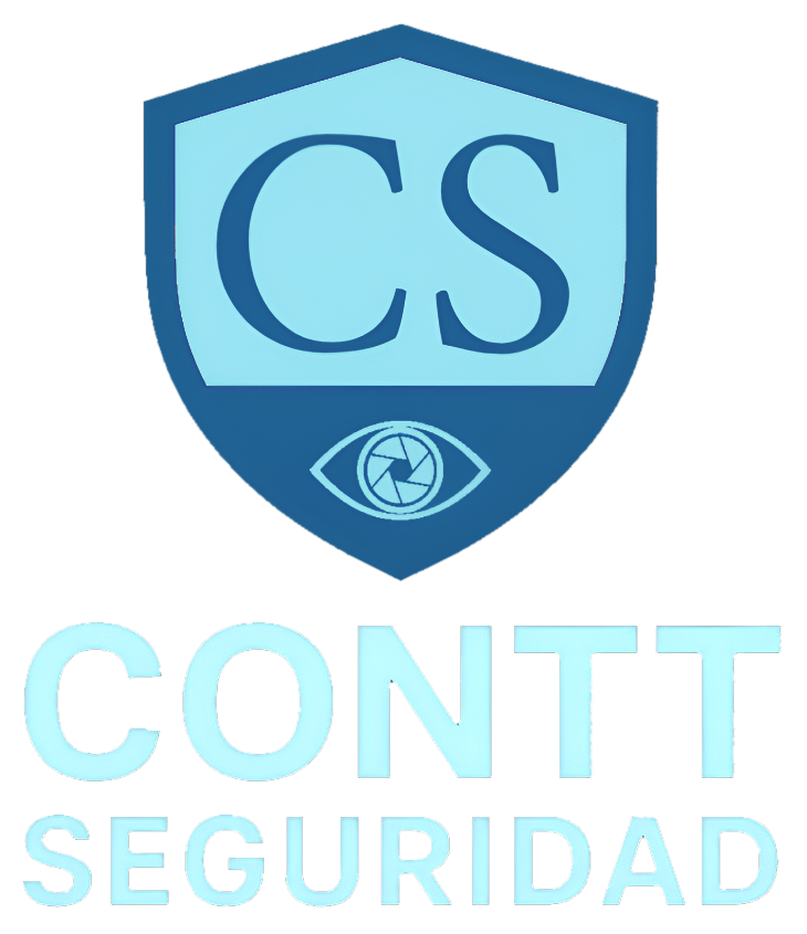 Puerta de madera con rueda de carreta; 