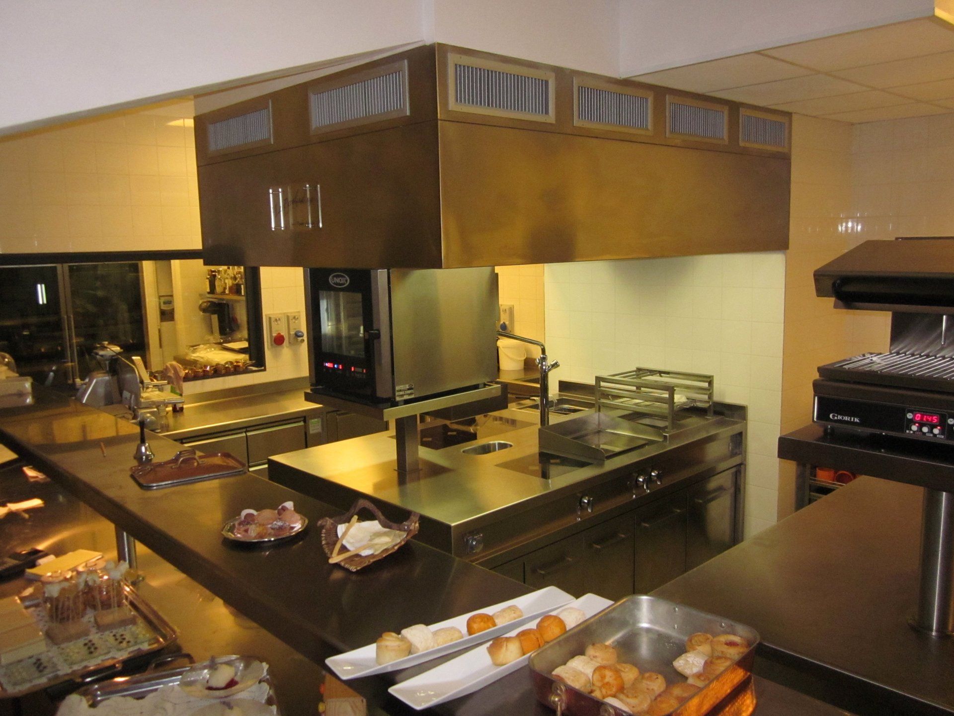 una cucina di un ristorante