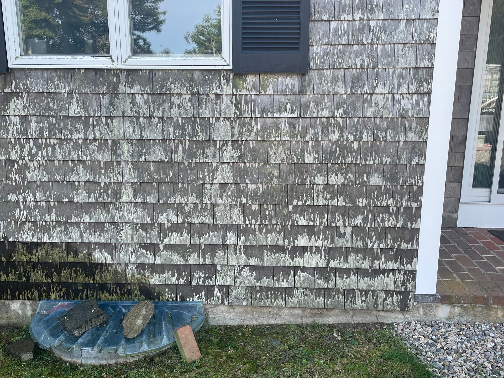 cedar
siding
chatham
wash
clean