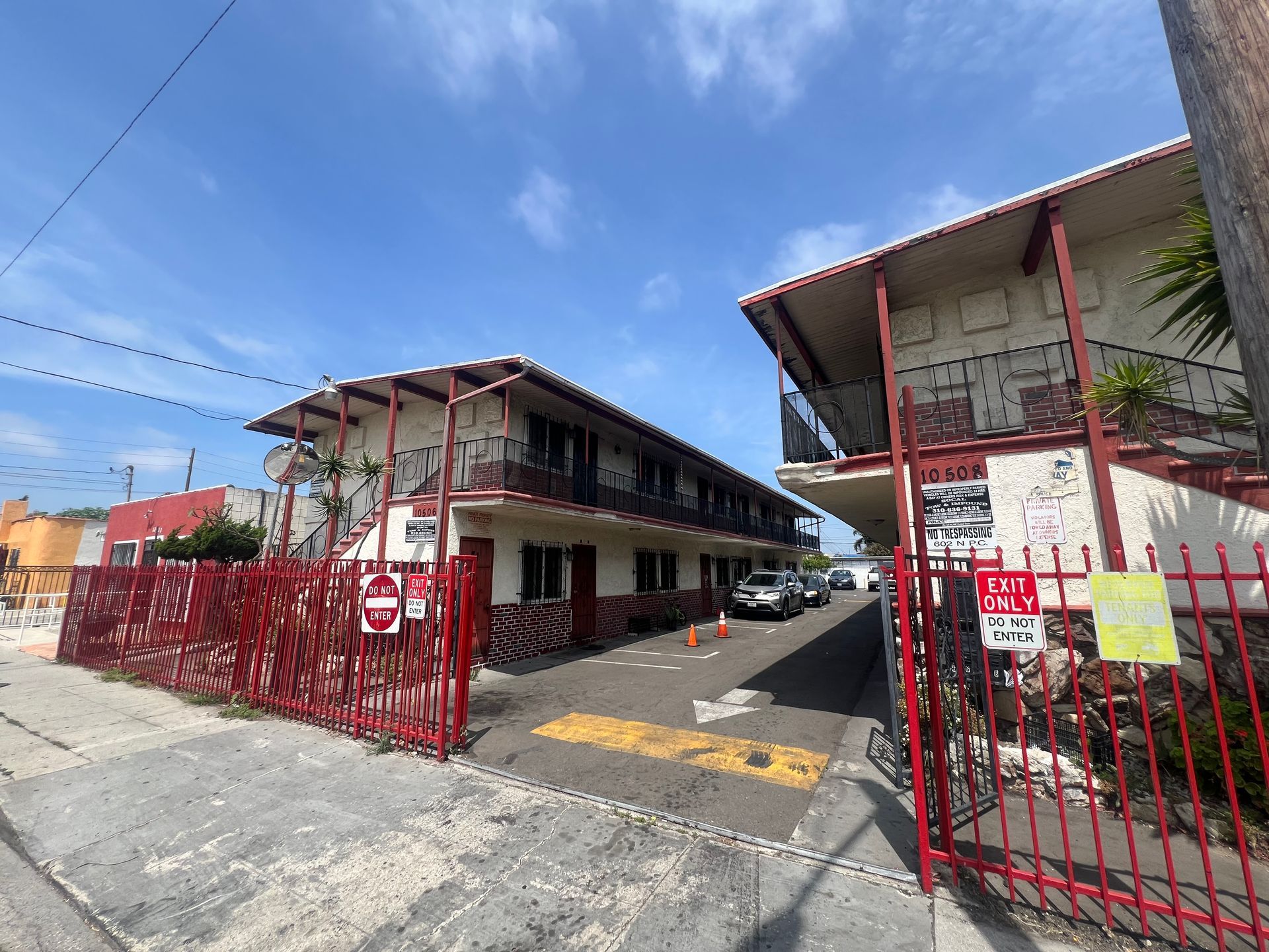 10506 Inglewood Exterior