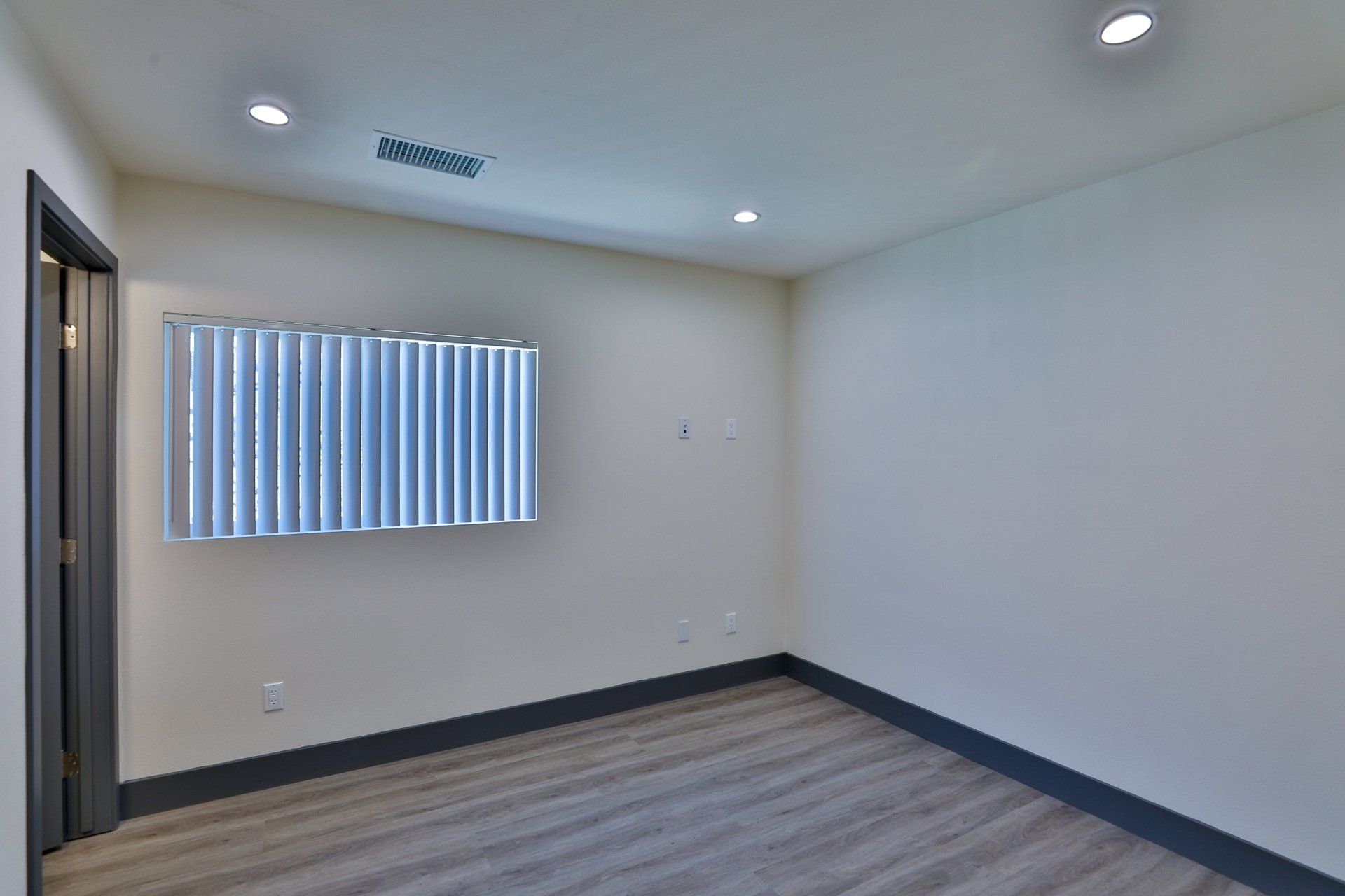 this image shows a empty room with white background