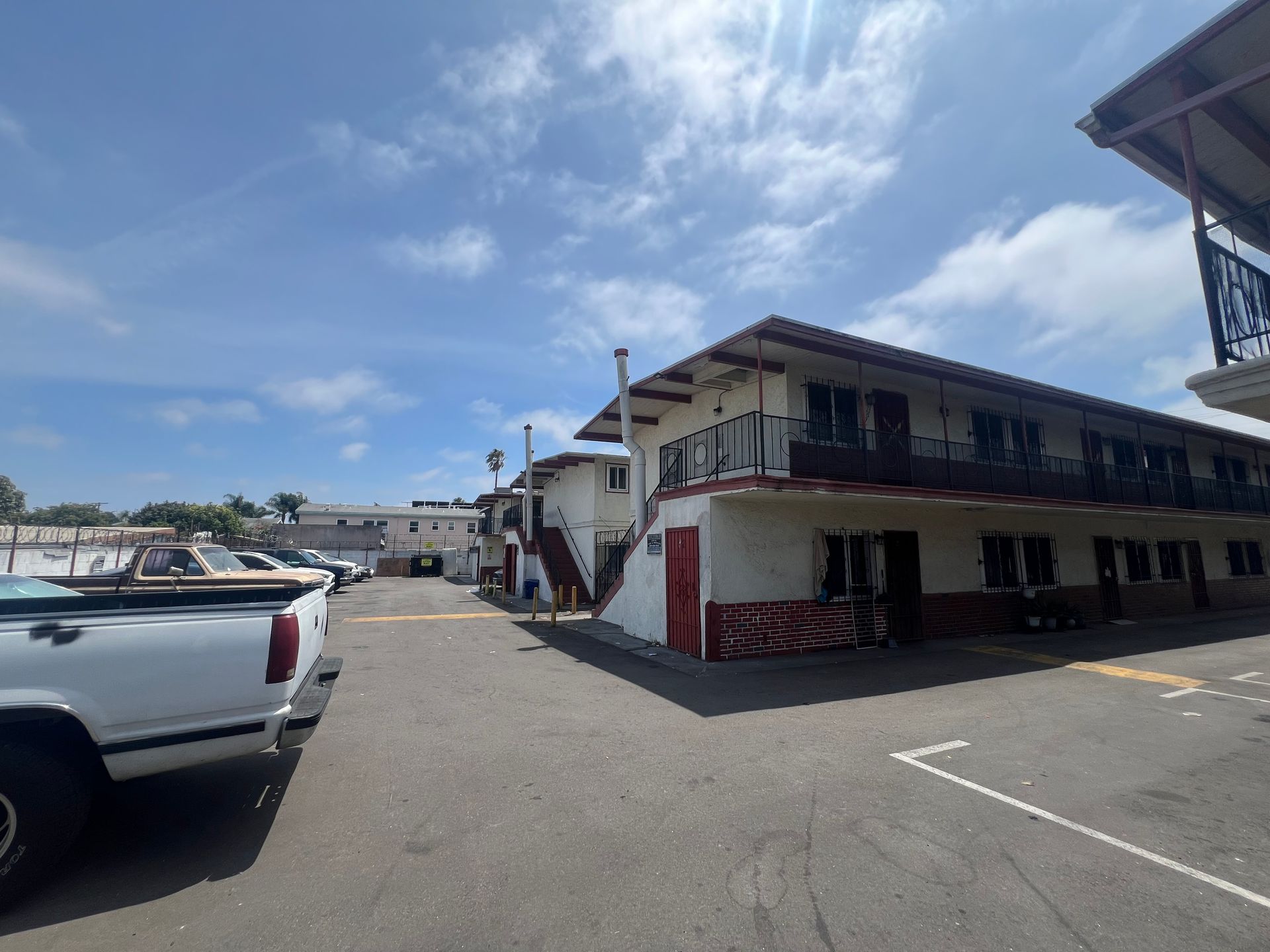 10506 Inglewood Exterior