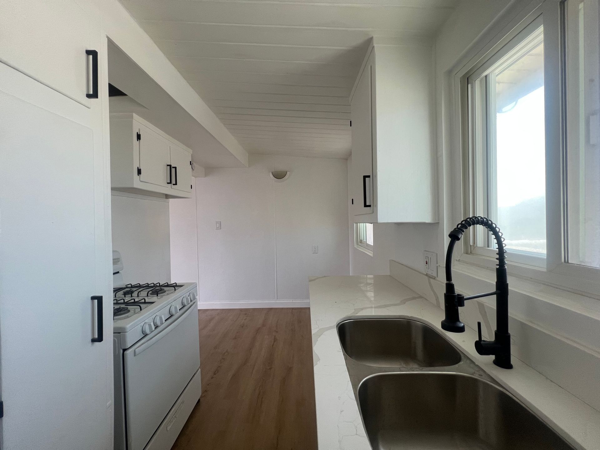 10506-10514  Inglewood