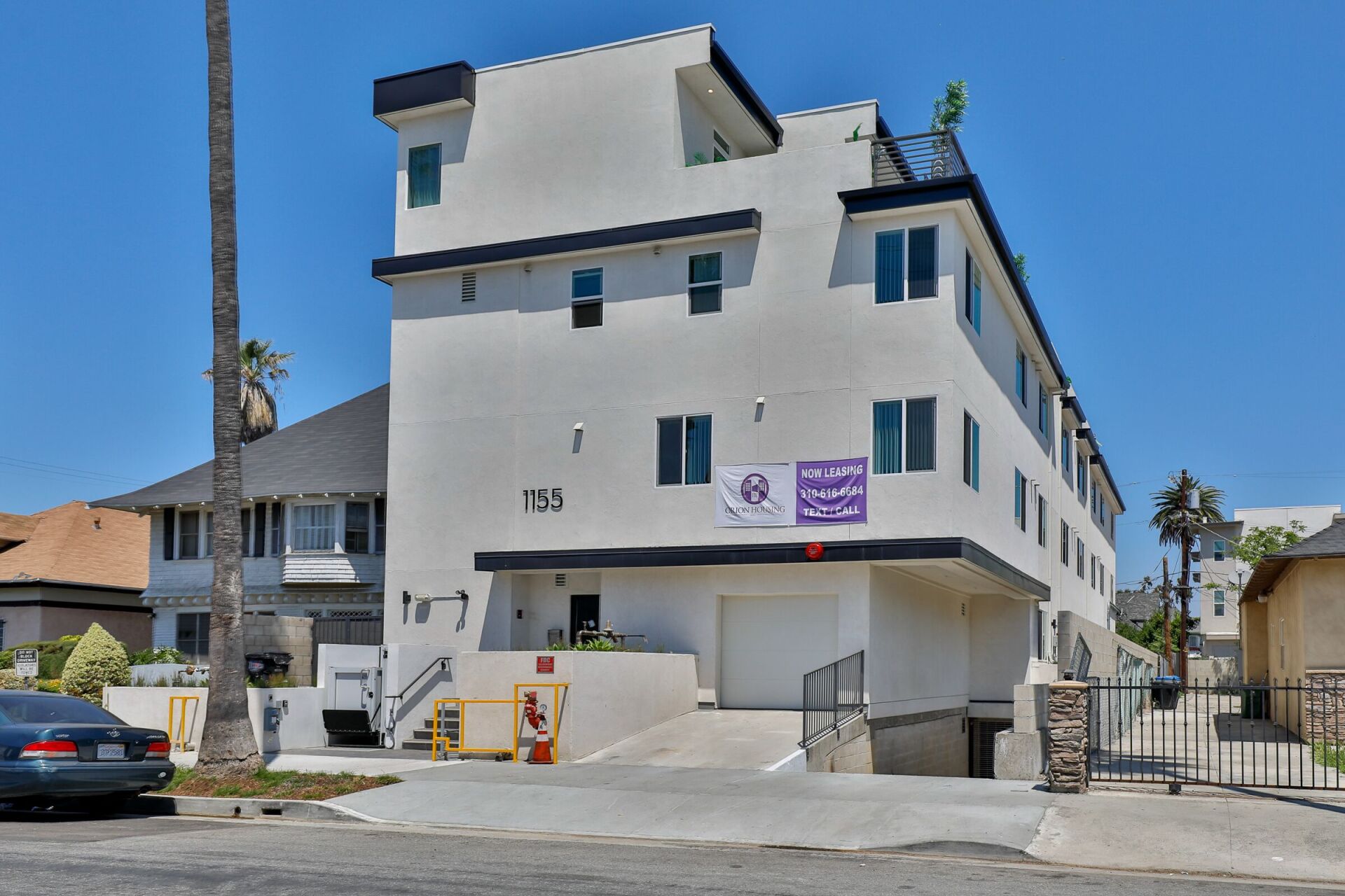 this image shows a simpe white colored building