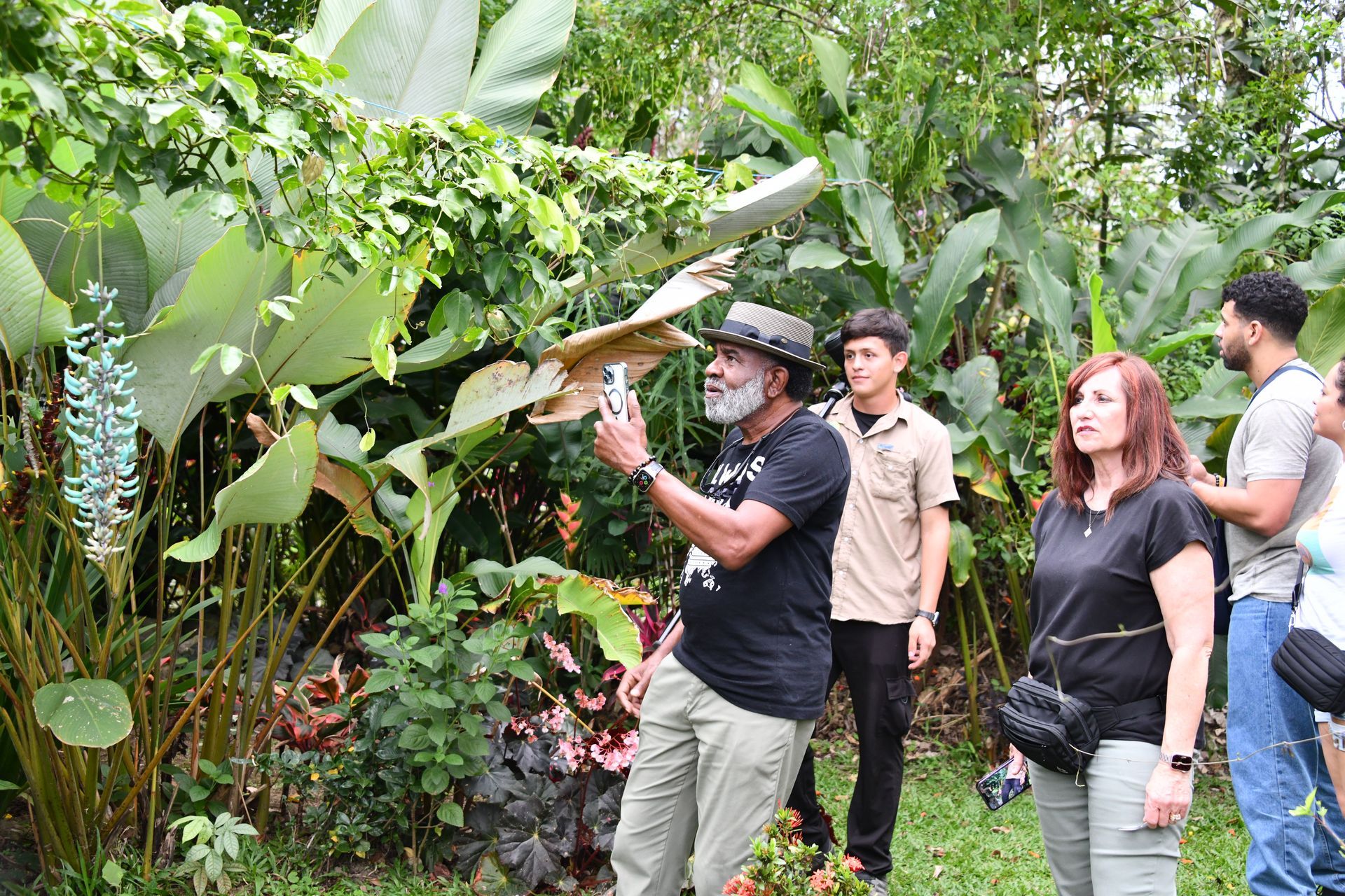 arenal bee garden in la fortuna