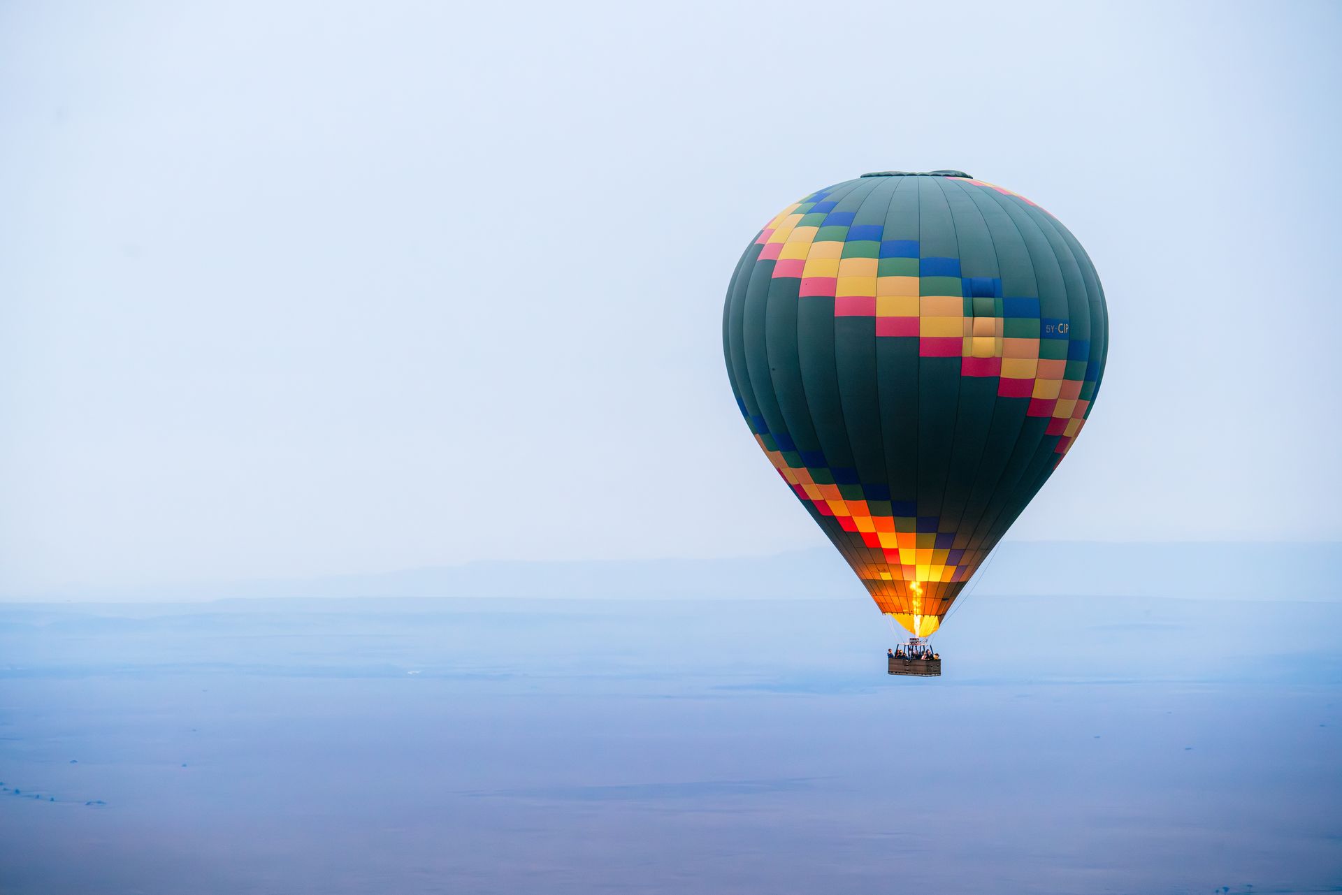 Music City Ballooning Advertising offers hot air balloon rides in Mount Juliet, TN