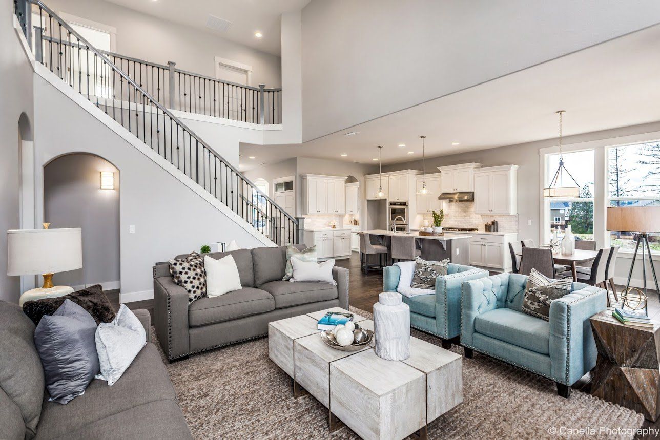 Noyes Homes | New Custom Homes | Beaverton, Oregon | Home living area | dinning room | entertainment room |