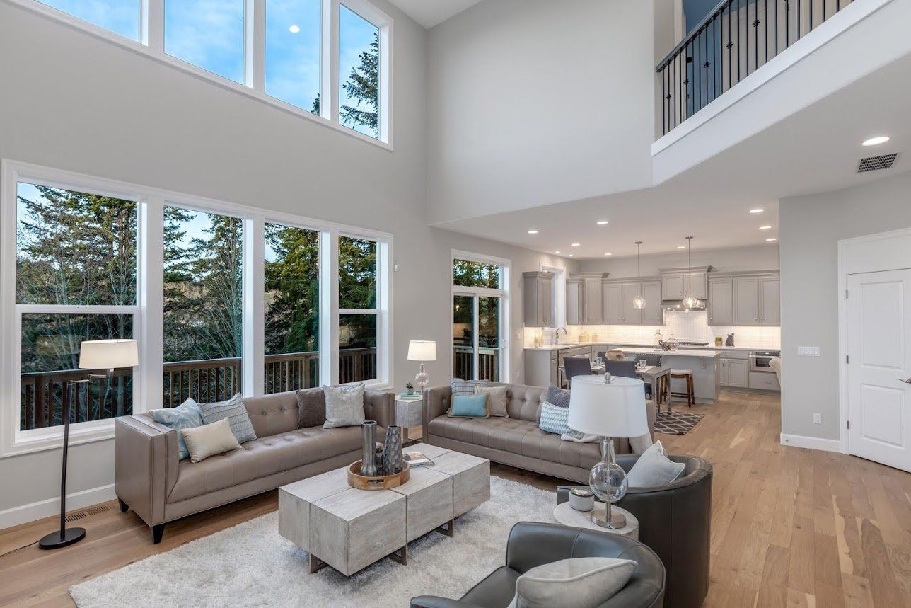 Noyes Homes | New Custom Homes | Beaverton, Oregon | Home living area | dinning room | entertainment room |