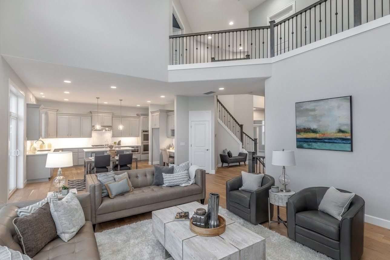 Noyes Homes | New Custom Homes | Beaverton, Oregon | Home living area | dinning room | entertainment room |