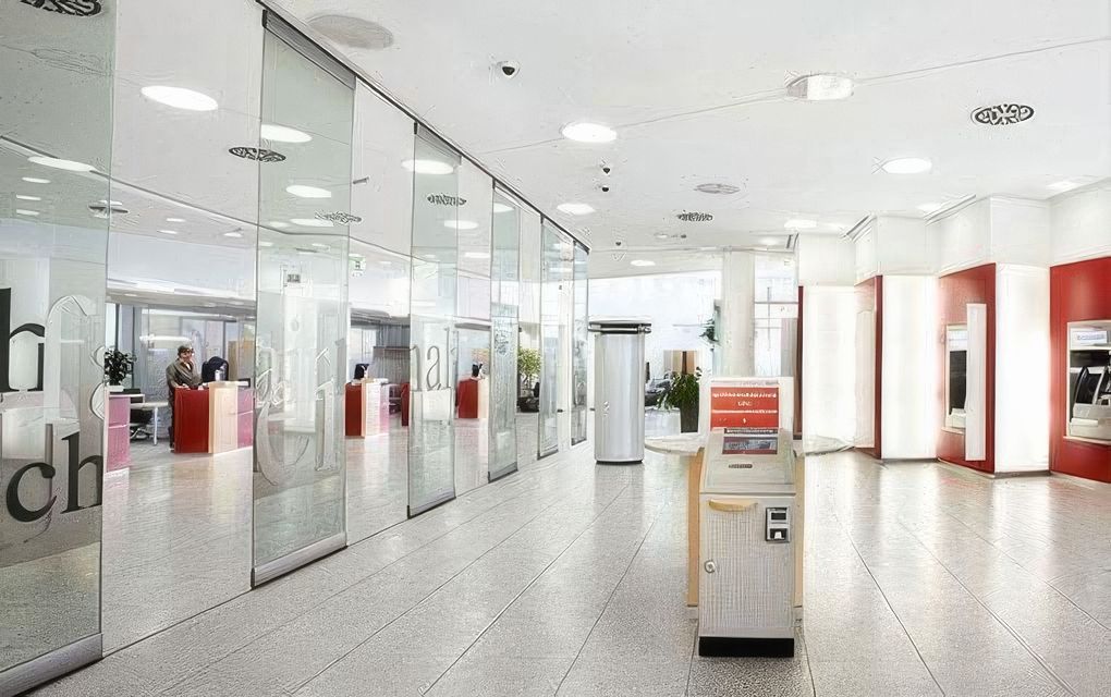 Modernfold Comfortdrive Automated self-driving panel system Laval