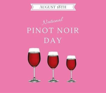 A happy mojito day greeting card with a glass of mojito with ice and limes.