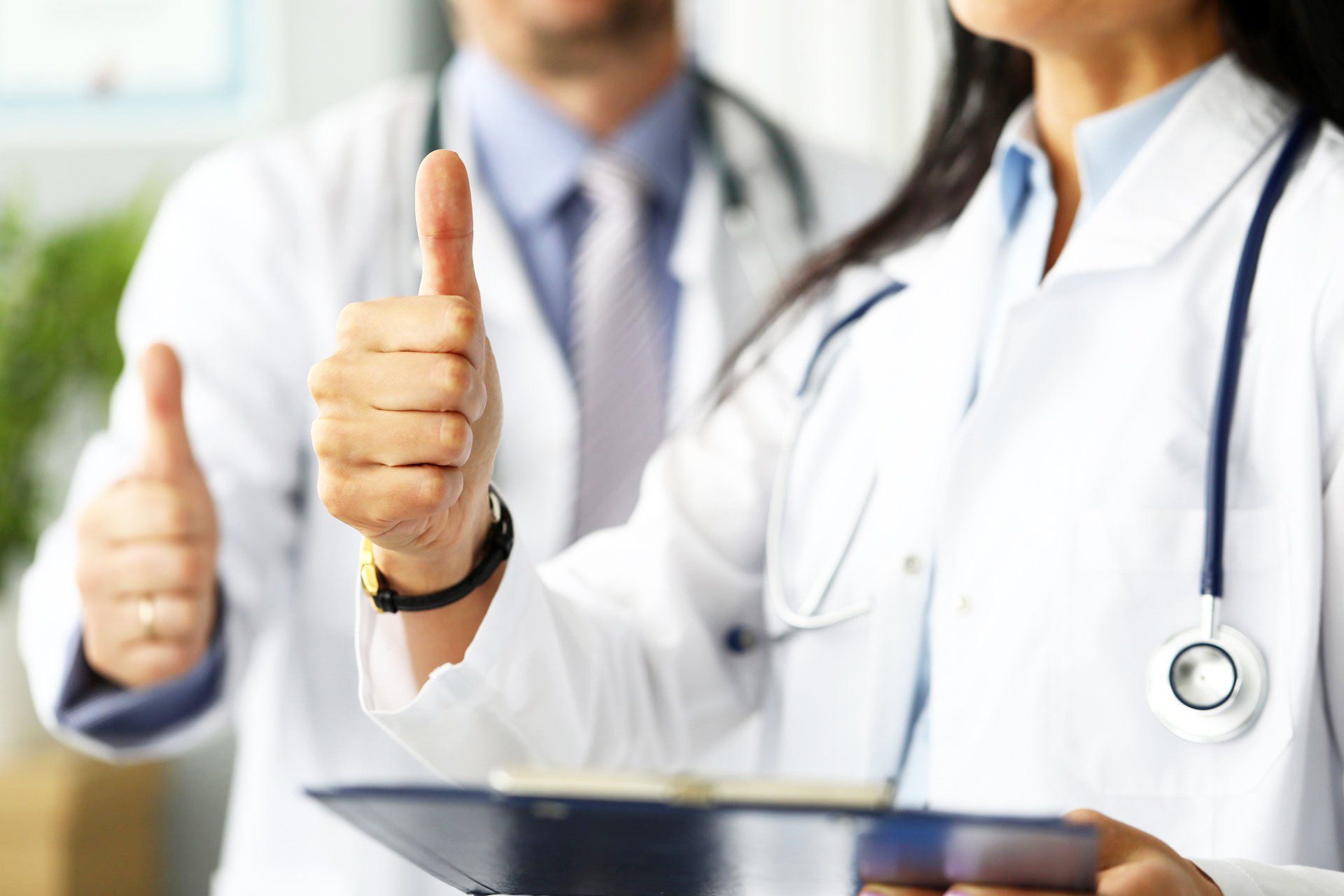 Doctor Thumbs Up | Billings, MT | Fuller Family Medicine