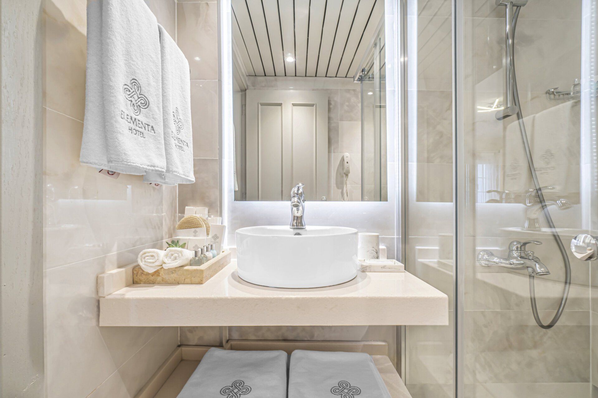 Elementa Boutique Hotel , Rooms