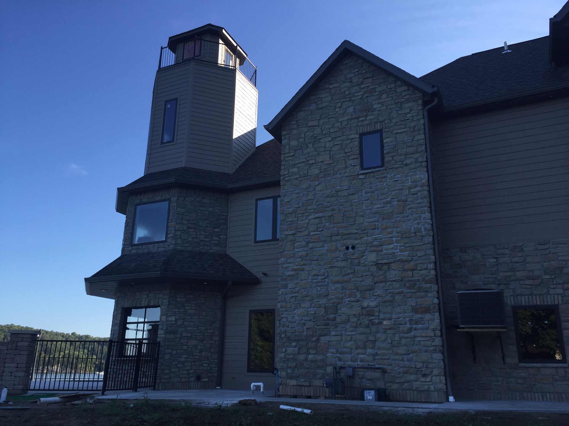 A large stone building with a tower on top of it