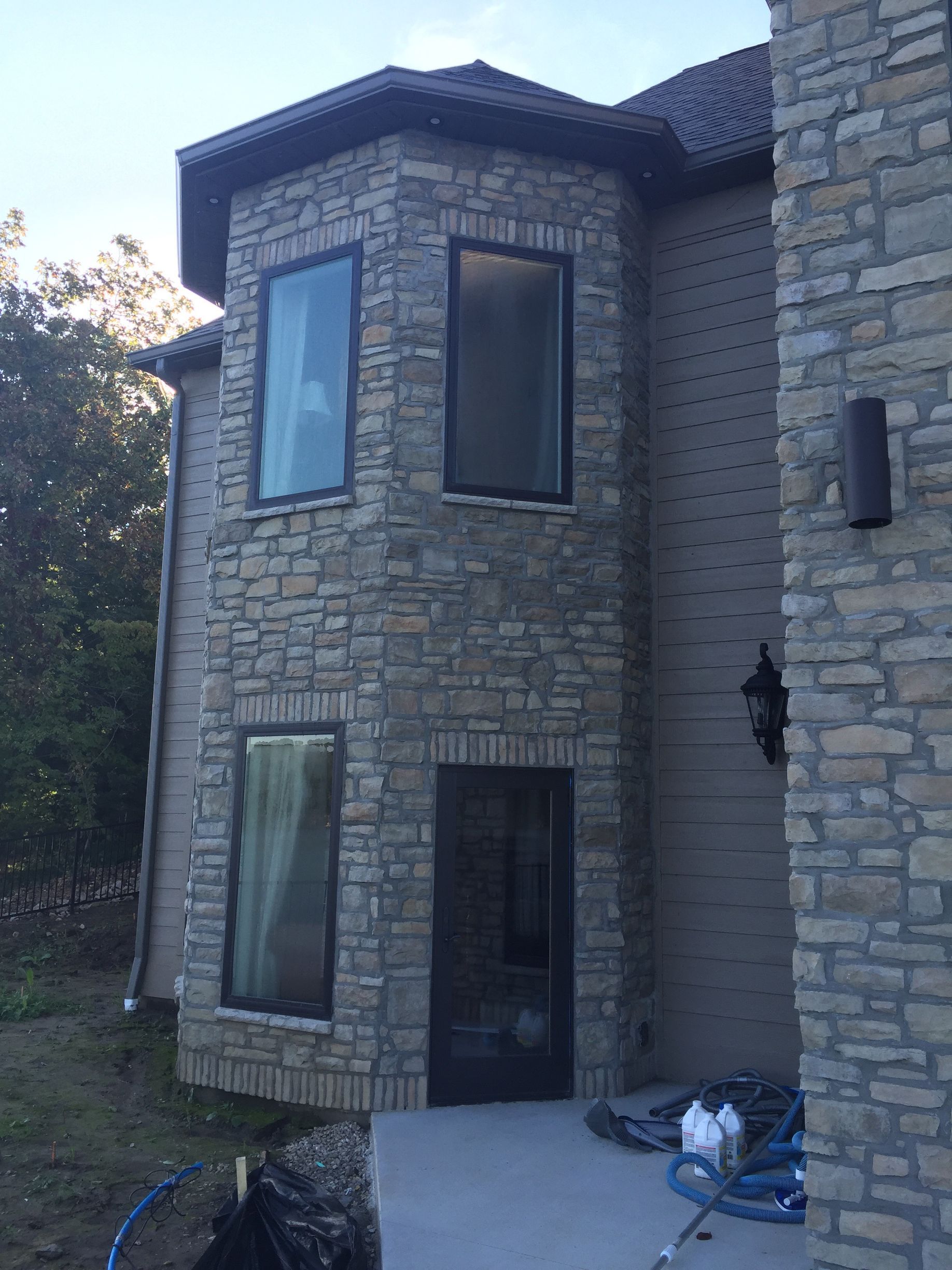 A large brick building with a lot of windows