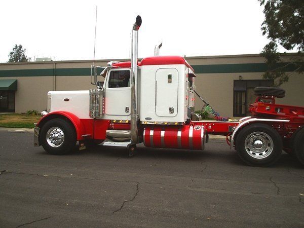 Peterbuilt — Sacramento, CA — Kearney's Truck Painting