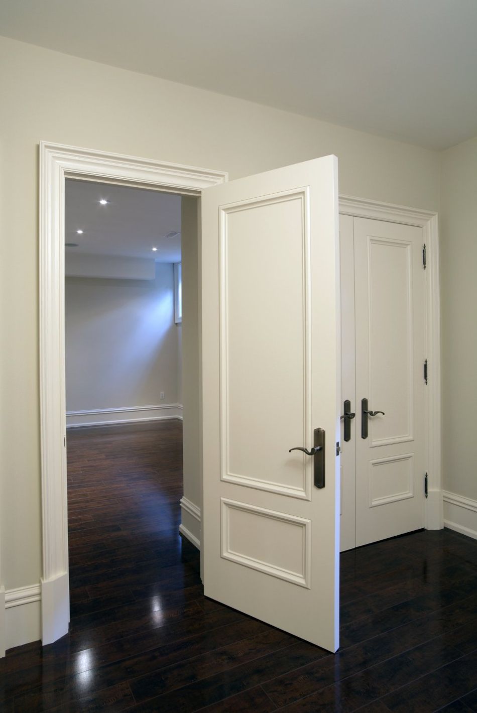 porte interne in legno bianco