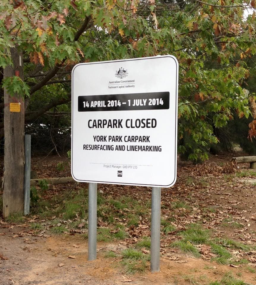 A Sign That Says Carpark Closed On It — Capital Signs in Cooma, NSW