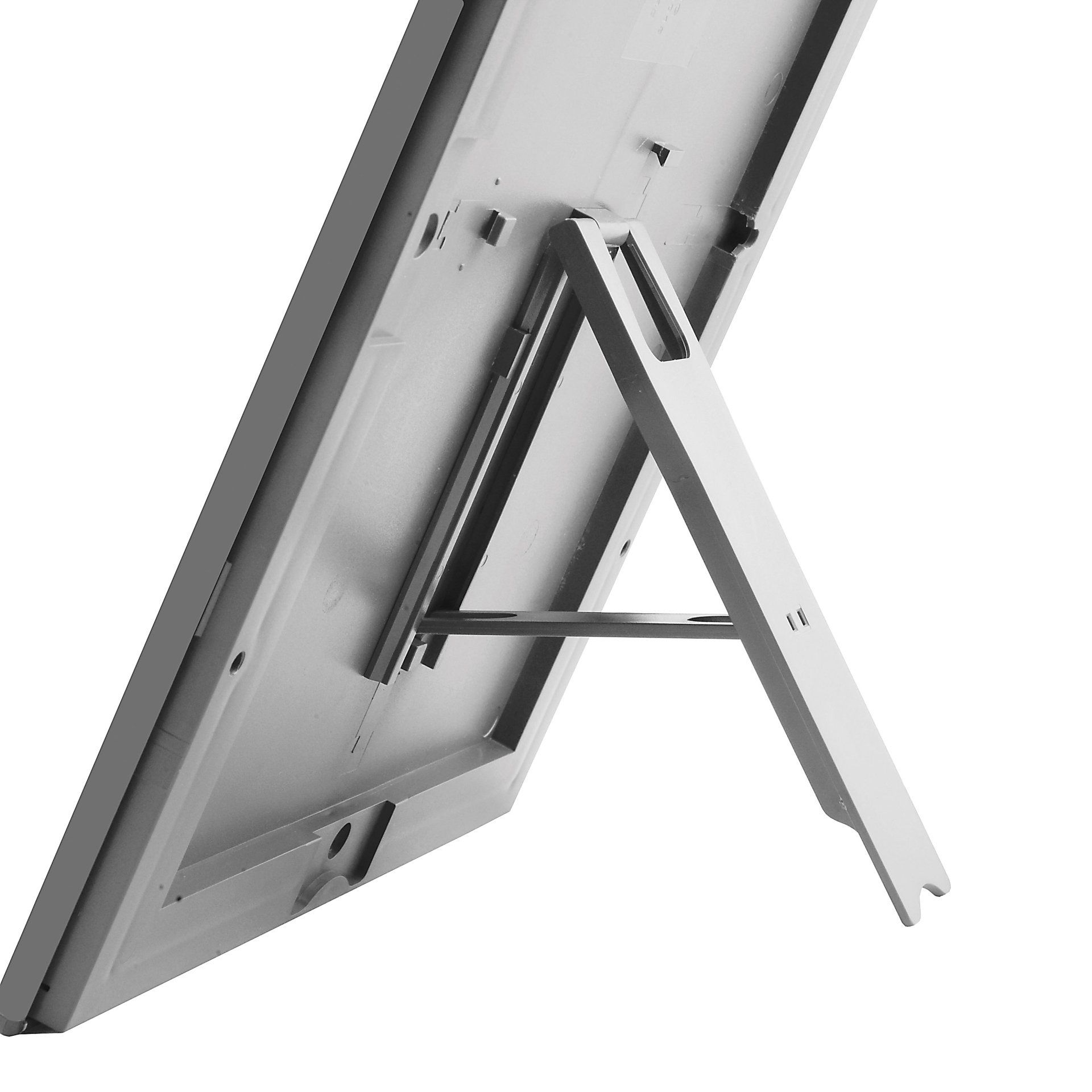 Rear stay to make freestanding