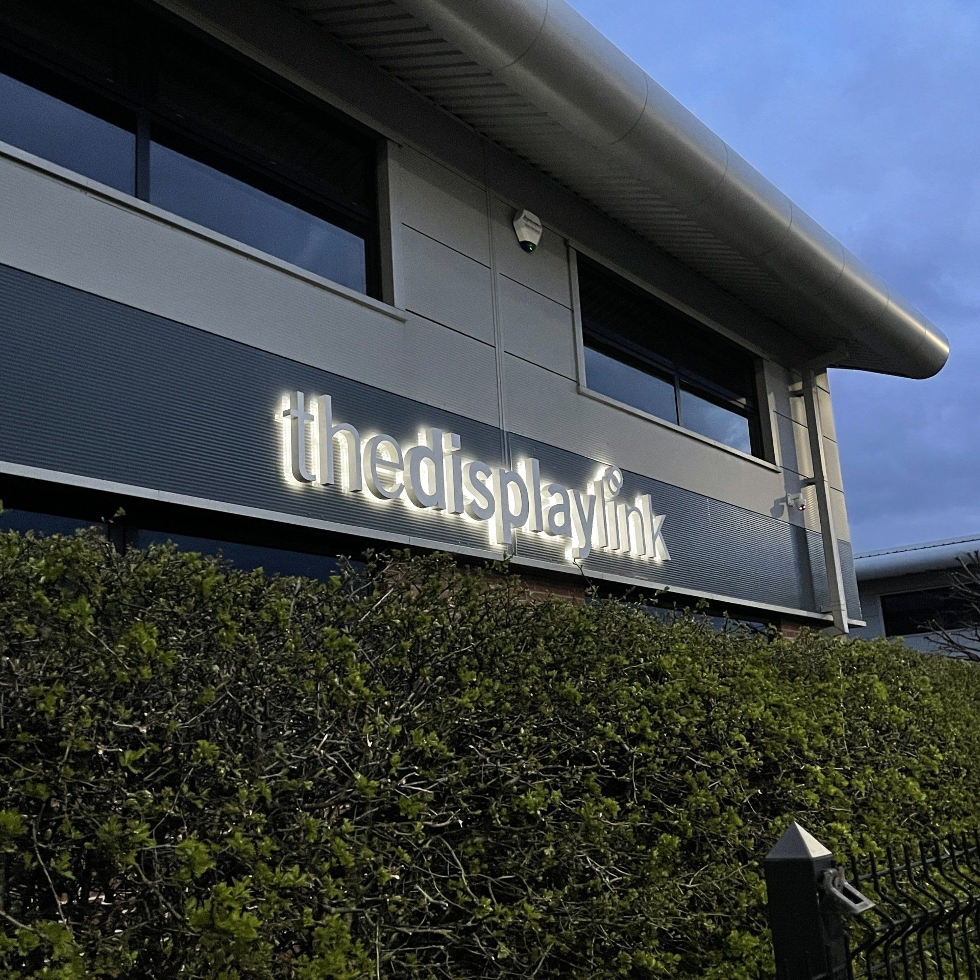 Display Link Illuminated