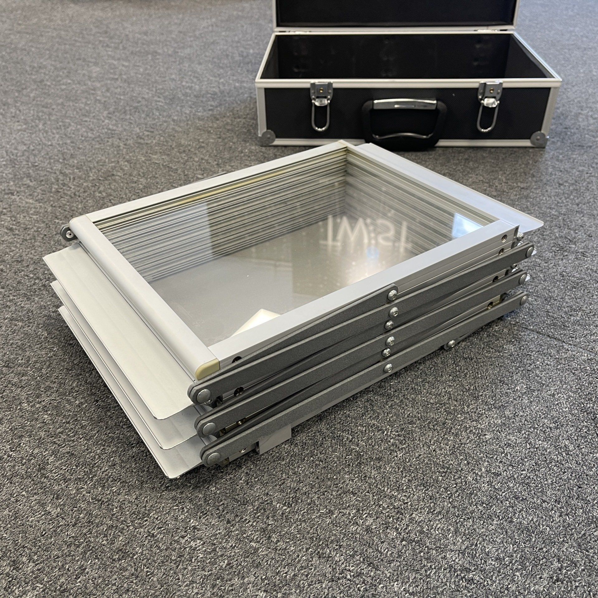 Zed Up Literature Stand Closed