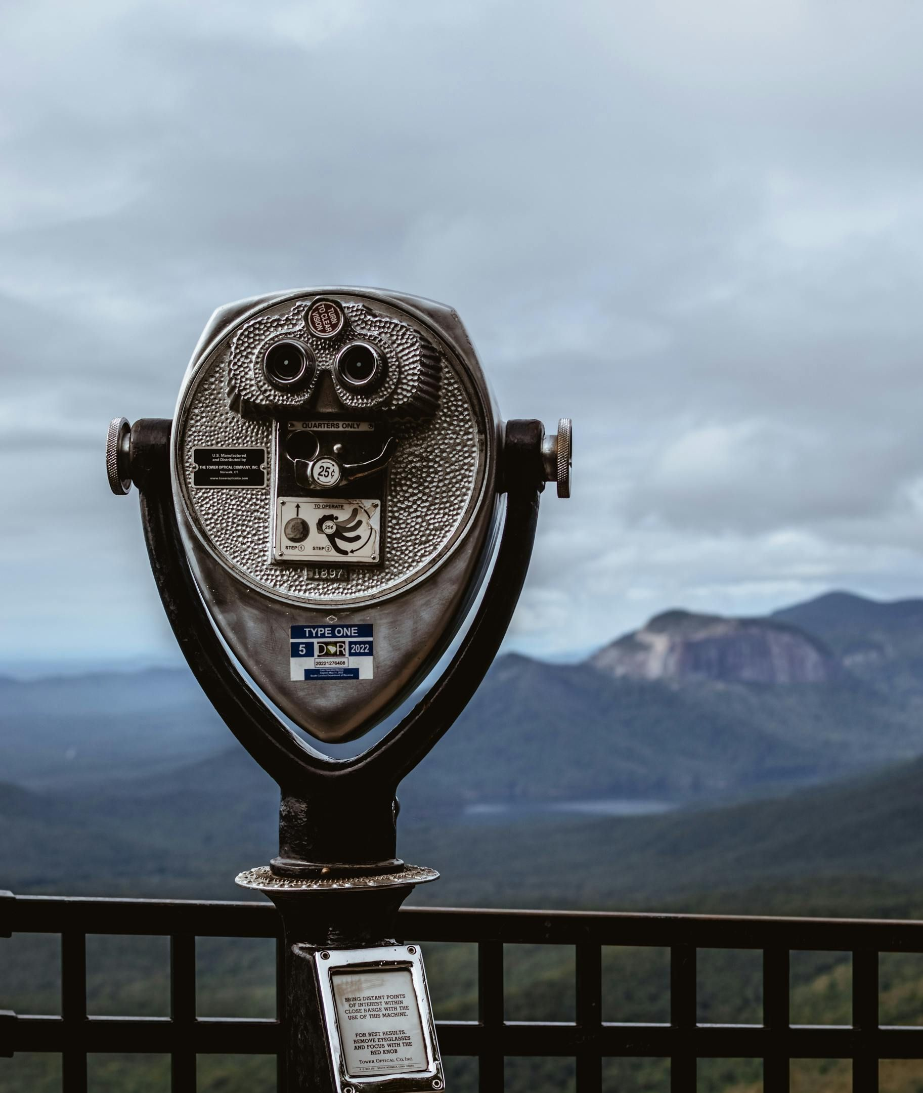 Aerial view of Chattanooga, Tennessee, with the Tennessee River and buildings including the Creative Discovery Museum.