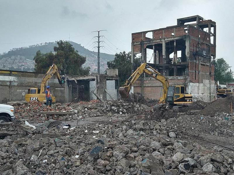 DEMOLICIONES INMEDIATAS DEL SUR