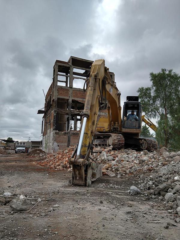 DEMOLICIONES INMEDIATAS DEL SUR