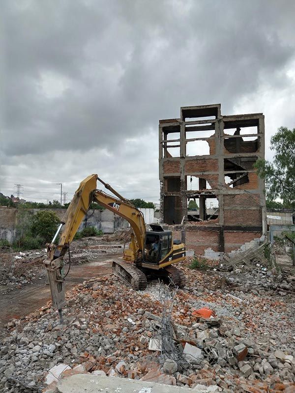 DEMOLICIONES INMEDIATAS DEL SUR