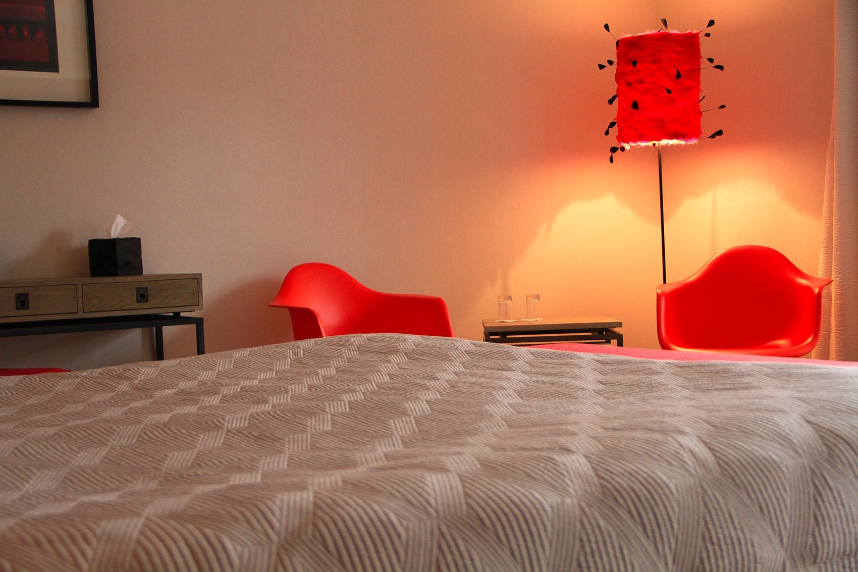 Chambre piment proposée à l'hôtel restaurant situe en Val de Loire