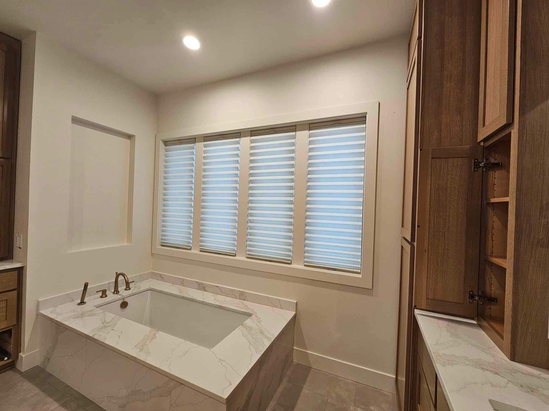 A bathroom with new blinds in Ashland, Oregon. 