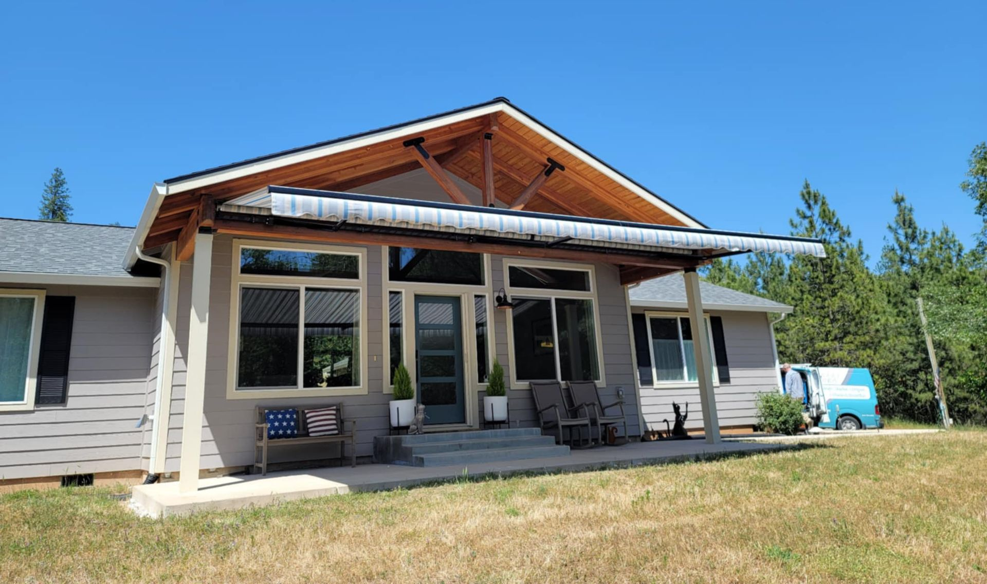 A home with a new retractable awning in Medford, Oregon. 