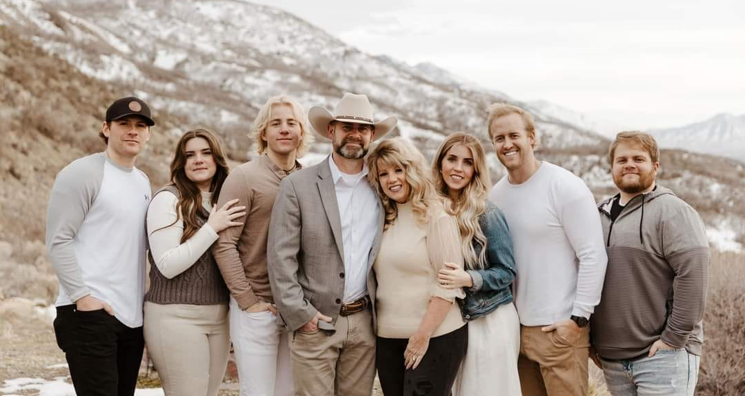 Re-Elect Sheriff Mike Smith Utah County Sheriff Mike Smith and his Family