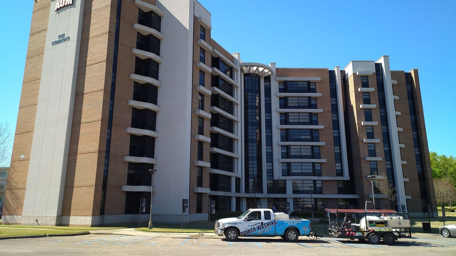 Soft Washing vs. Pressure Washing: What’s Best for Your Prattville, AL Property?
