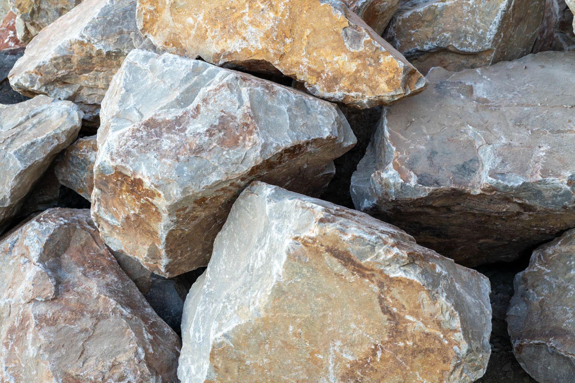 Honey Quartz Boulder