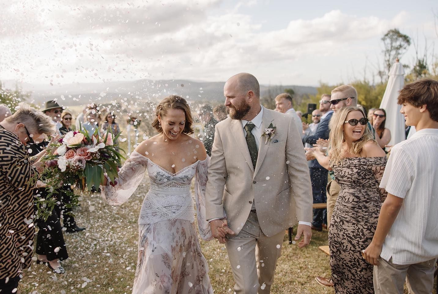 Loved Again South Coast – Curated Pre-Loved Wedding Gown