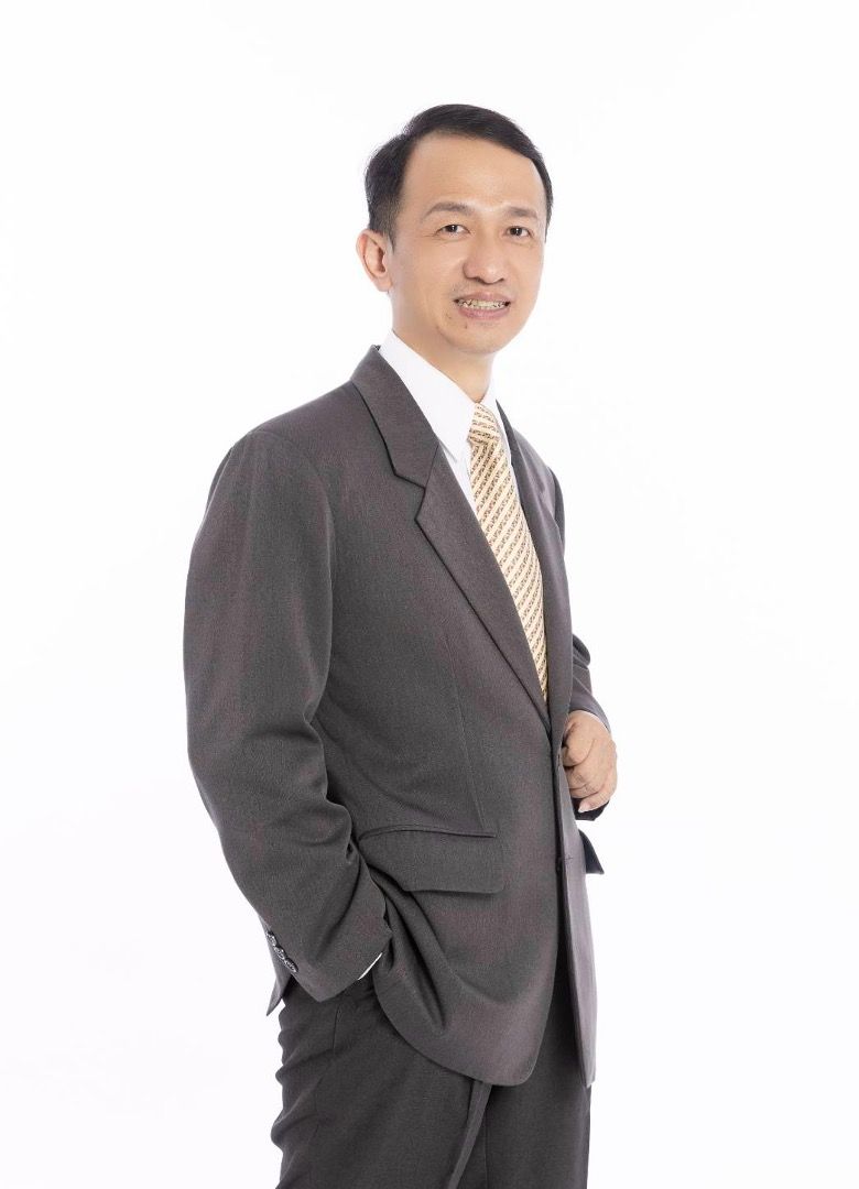 創辦人施柏安先生